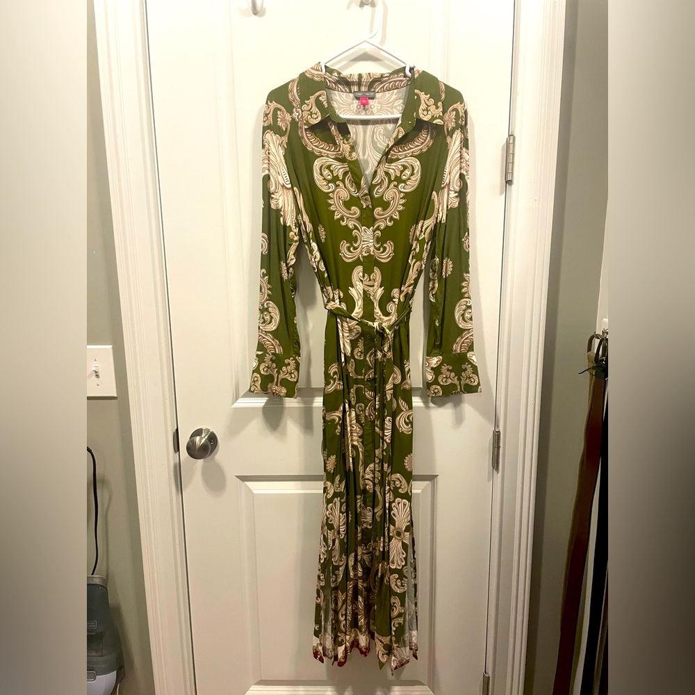 Vince Camuto Olive Green and Cream Long Sleeve Maxi Dress